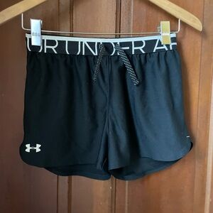 Under Armour girls youth large athletic black shorts